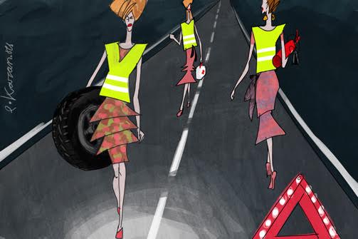 Казанским автомобилистам теперь нужно возить с собой жилеты