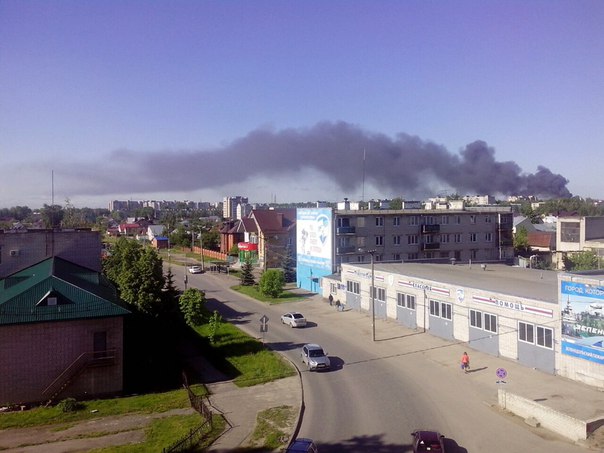 Пожар на заводе «Pozis». Фото vk.com