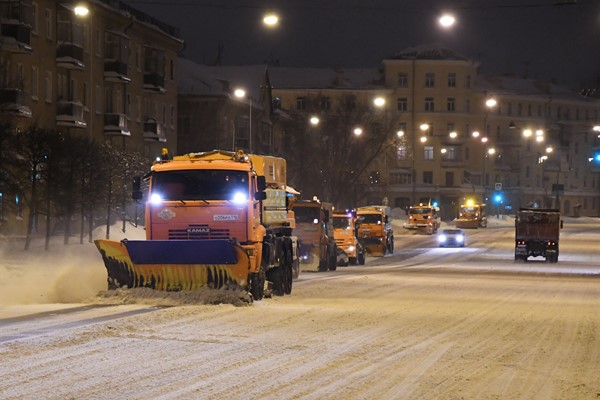 За сутки с улиц Казани вывезли почти 17 000 тонн снега. Фото: kzn.ru