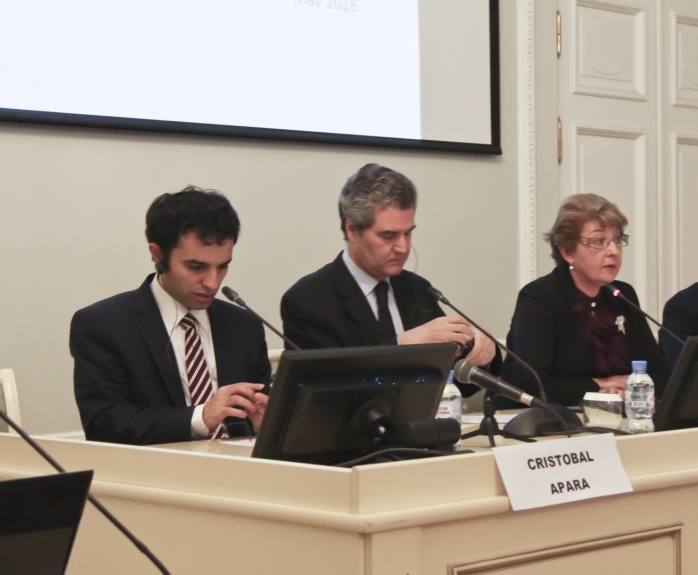 Кристобаль Апара – слева. Фото: unecon.ru