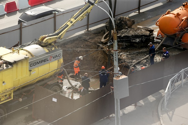 Яма на Ершова. Фото: kzn.ru