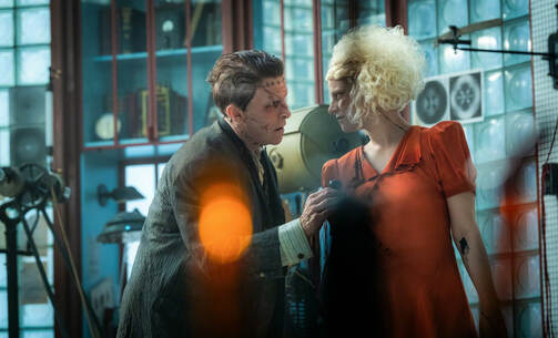 Фото: Domain Entertainment (II), Films II, First Love Films, In The Current Company, Warner Bros.