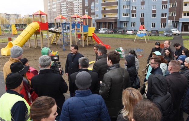 Метшин на встрече с жителями «Салават Купере». Фото: metshin.ru