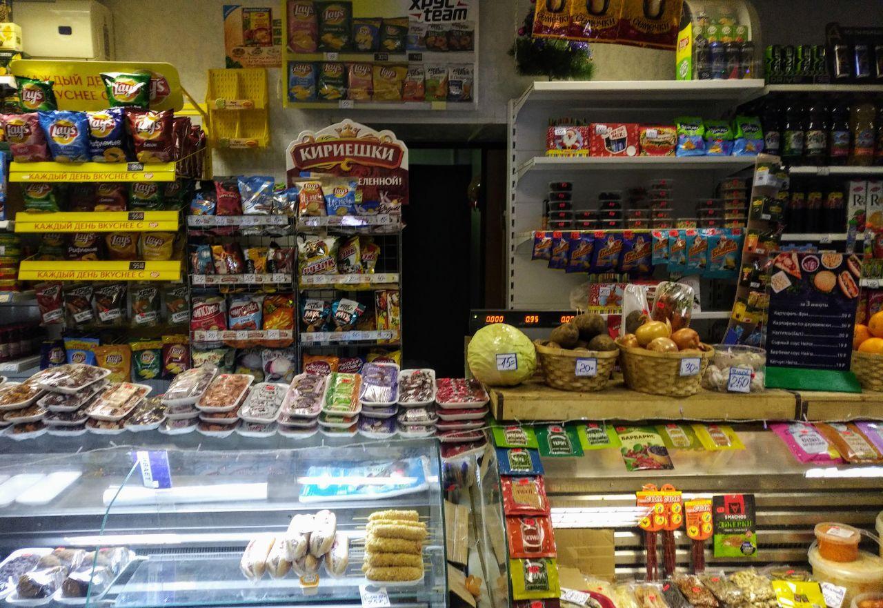 Говорят, этот таинственный портал – вход на кухню. Фото: 