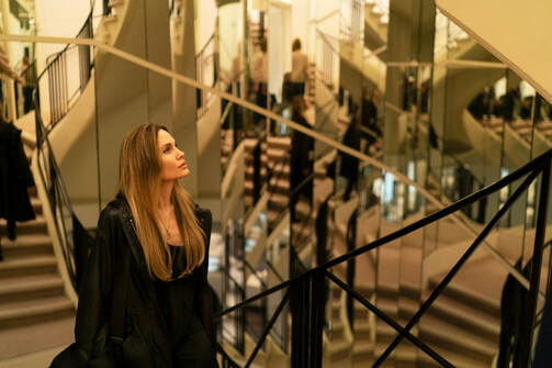 Фото: Canal+ [fr], CG Cinéma, Chanel, Cin?+OCS, Cin?mage 19 D?veloppement, Closer Media, France 3 Cinéma