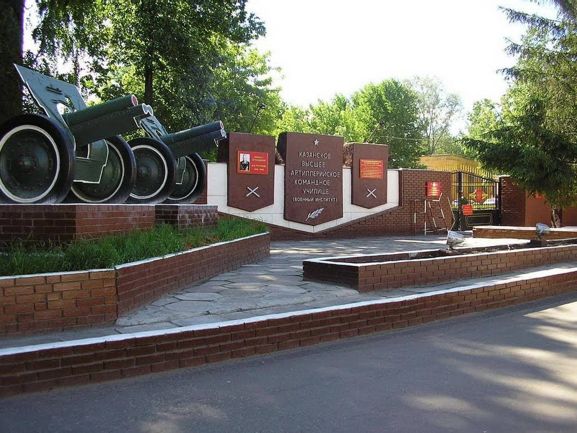 Эволюция Октябрьского городка в фотографиях. От военного