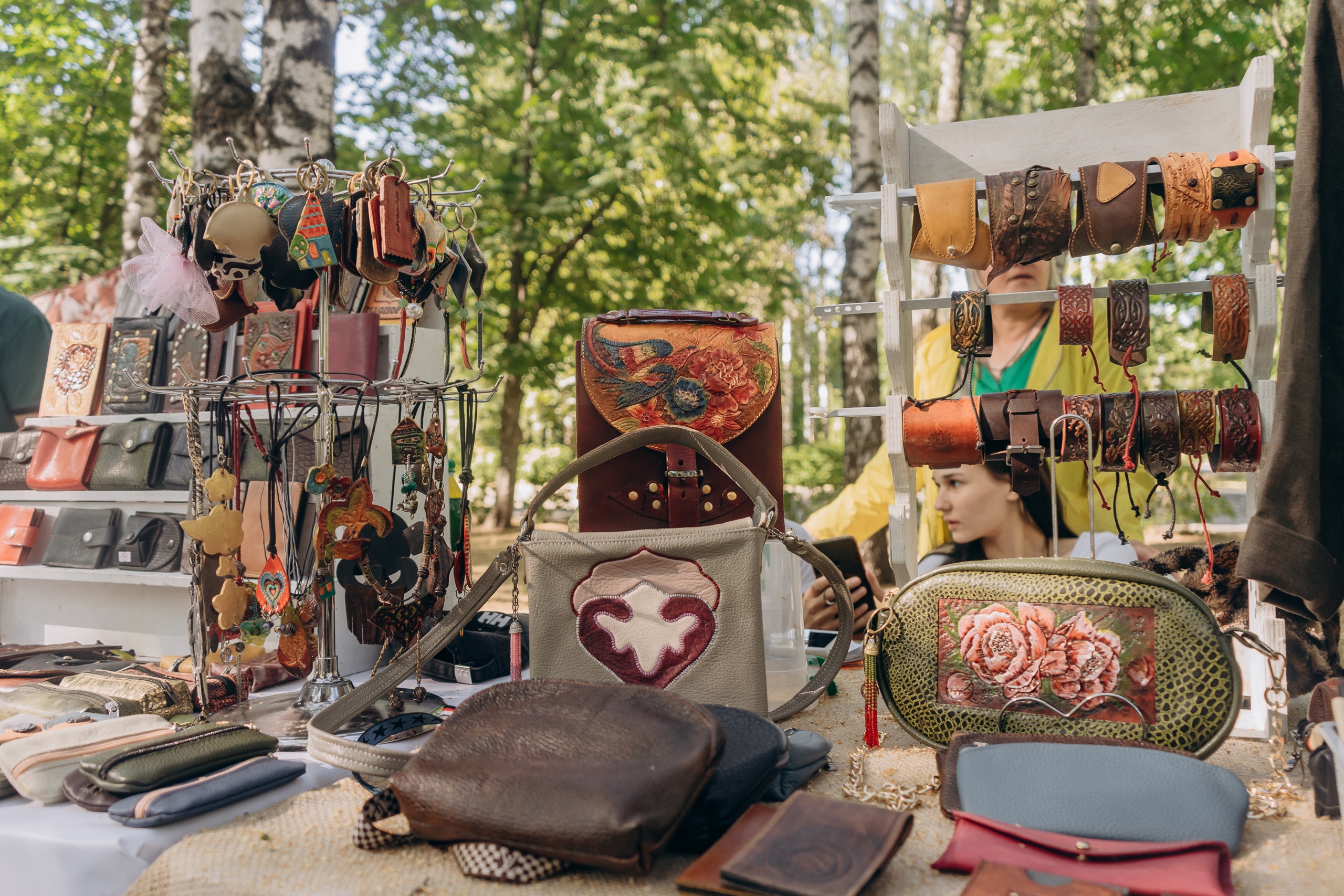 Новости фестиваля шёлковый путь. Фестивали часов. Реклама нокиа к фестивалю на воробьёвых горах. Чилл на фестивале. Калитка толмачи 2022.